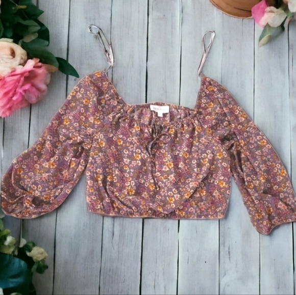 NWT Floral half sleeve crop size M - Picture 5 of 8